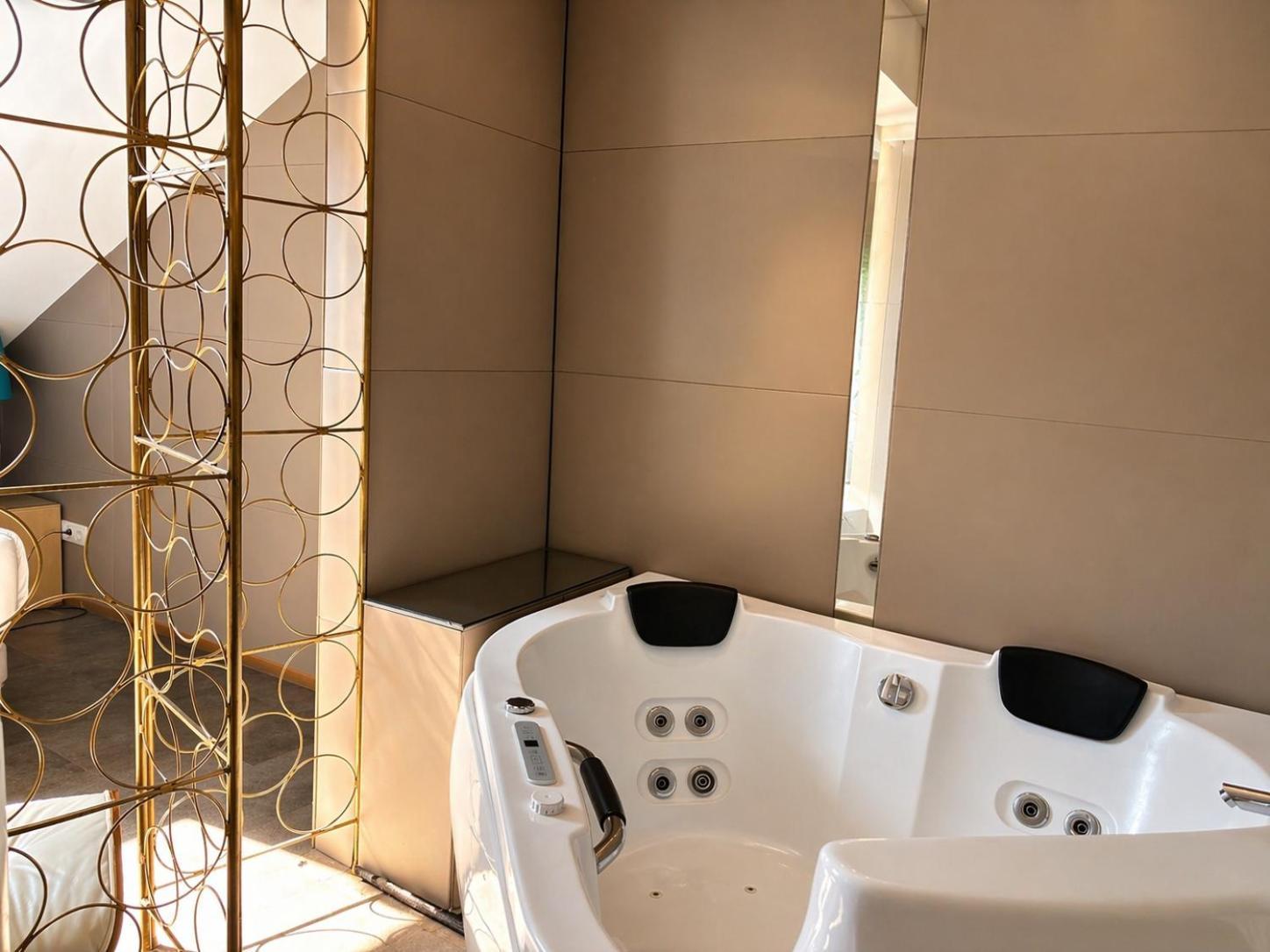 Abalu Collection Suites Gran Via — Photos 1